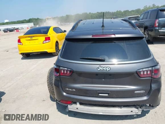2023 Jeep Compass Latitude Lux с VIN 3C4NJDFN5PT559456, выставлен на аукционе IAAI как лот 42771960 с пробегом 66 449 миль миль и . История ставок и продаж доступна на DreamBid. Изображение 17.