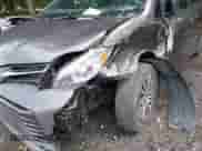 2020 Toyota Sienna XLE Auto Access Seat z VIN 5TDYZ3DCXLS035158, wystawiony jako IAAI lot #42956429 z przebiegiem 106 409 mil mil oraz . Historia ofert i sprzedaży dostępna na DreamBid. Obrazek 17.