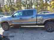 2021 Toyota Tacoma SR5 z VIN 3TMDZ5BN4MM106371, wystawiony jako IAAI lot #43451030 z przebiegiem 47 236 mil mil oraz . Historia ofert i sprzedaży dostępna na DreamBid. Obrazek 14.