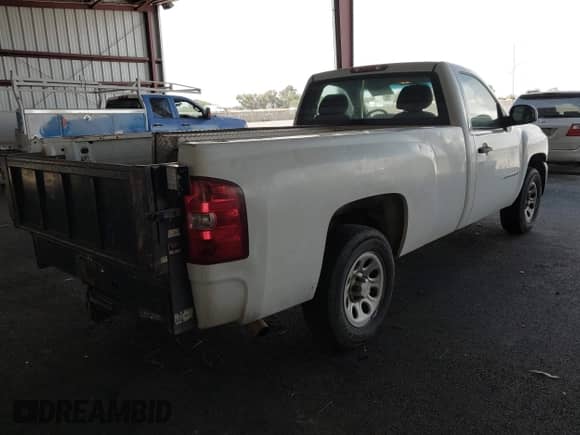 2007 Chevrolet Silverado 1500 1LT with VIN 1GCEC140X7Z582191, listed as a IAAI auction lot 43238031 with 359,218 mi miles and . Bid and sale history available at DreamBid. Image 4.