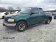 2000 Ford F-150 XL z VIN 2FTRX07L1YCA71635, wystawiony jako Copart lot #47196175 z przebiegiem Nie podano mil oraz Nie do naprawy • Non repairable. Historia ofert i sprzedaży dostępna na DreamBid. Obrazek 1.