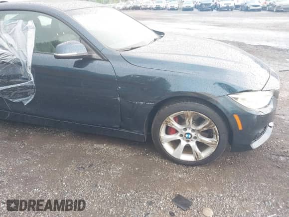 2014 BMW 4 Series 435i xDrive z VIN WBA3R5C58EK188668, wystawiony jako IAAI lot #39946954 z przebiegiem 89 513 mil mil oraz . Historia ofert i sprzedaży dostępna na DreamBid. Obrazek 6.