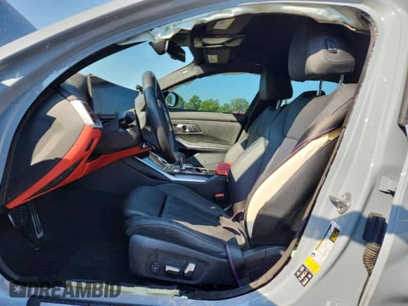 2023 BMW M3 Competition xDrive z VIN WBS43AY04PFN52698, wystawiony jako Copart lot #72059715 z przebiegiem 36 680 mil mil oraz Szkoda całkowita • Salvage title. Historia ofert i sprzedaży dostępna na DreamBid. Obrazek 7.