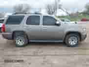 2011 Chevrolet Tahoe LS с VIN 1GNSCAE02BR381306, выставлен на аукционе IAAI как лот 42112388 с пробегом 217 533 миль миль и . История ставок и продаж доступна на DreamBid. Изображение 13.