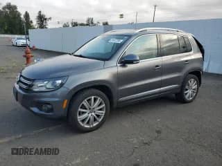 2016 Volkswagen Tiguan SEL с VIN WVGBV7AX8GW605885, выставлен на аукционе Copart как лот 81447295 с пробегом 107 141 миль миль и Списание • Salvage title. История ставок и продаж доступна на DreamBid. Изображение 1.