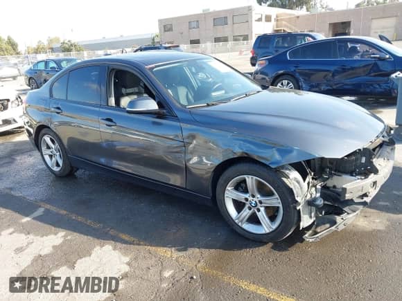 2015 BMW 3 Series 328i с VIN WBA3C1C59FP851874, выставлен на аукционе IAAI как лот 43325485 с пробегом 124 003 миль миль и . История ставок и продаж доступна на DreamBid. Изображение 1.