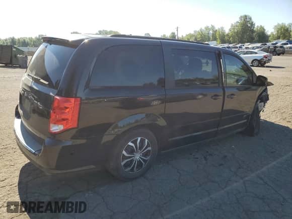2011 Dodge Grand Caravan Express with VIN 2D4RN4DG2BR683189, listed as a Copart auction lot 66051225 with 144,483 mi miles and Salvage title. Bid and sale history available at DreamBid. Image 3.