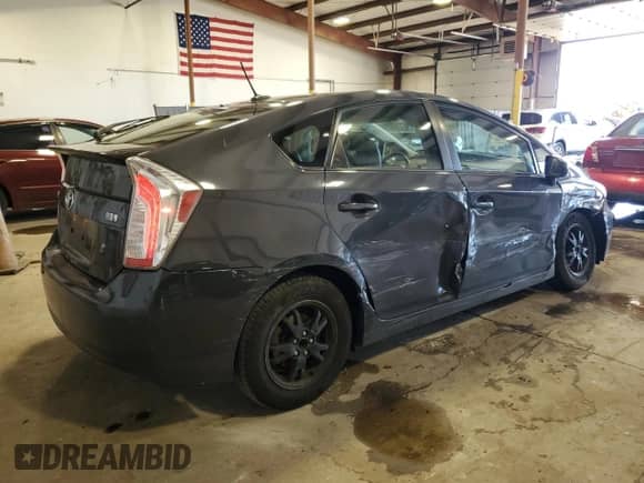 2015 Toyota Prius Four with VIN JTDKN3DUXF1909875, listed as a Copart auction lot 61843775 with 94,884 mi miles and Salvage title. Bid and sale history available at DreamBid. Image 3.