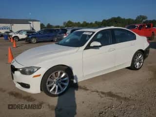 2015 BMW 3 Series 320i xDrive с VIN WBA3C3G58FNT53067, выставлен на аукционе Copart как лот 71211105 с пробегом 101 591 миль миль и Списание • Salvage title. История ставок и продаж доступна на DreamBid. Изображение 1.