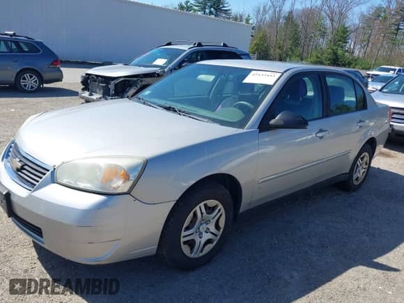 2008 Chevrolet Malibu Classic LS 1FL с VIN 1G1ZS58F58F124693, выставлен на аукционе IAAI как лот 42133453 с пробегом 184 578 миль миль и . История ставок и продаж доступна на DreamBid. Изображение 2.