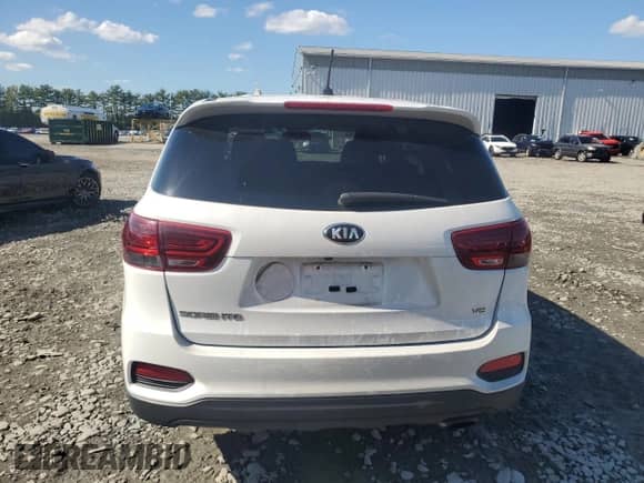 2019 Kia Sorento LX with VIN 5XYPG4A58KG512257, listed as a Copart auction lot 81467705 with 170,912 mi miles and Clean title. Bid and sale history available at DreamBid. Image 6.