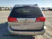2004 Toyota Sienna XLE z VIN 5TDBA22C94S012496, wystawiony jako Copart lot #80386005 z przebiegiem 180 370 mil mil oraz Szkoda całkowita • Salvage title. Historia ofert i sprzedaży dostępna na DreamBid. Obrazek 6.