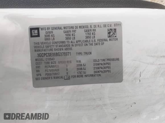 2011 Chevrolet Silverado 1500 LT z VIN 3GCPCSE06BG376971, wystawiony jako IAAI lot #43088715 z przebiegiem Nie podano mil oraz . Historia ofert i sprzedaży dostępna na DreamBid. Obrazek 8.