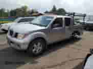 2006 Nissan Frontier SE z VIN 1N6AD07W36C452497, wystawiony jako Copart lot #65447745 z przebiegiem 223 745 mil mil oraz Szkoda całkowita • Salvage title. Historia ofert i sprzedaży dostępna na DreamBid. Obrazek 1.