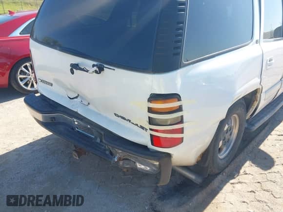 2005 Chevrolet Tahoe LT with VIN 1GNEK13T55J213305, listed as a IAAI auction lot 42612156 with 238,115 mi miles and . Bid and sale history available at DreamBid. Image 6.