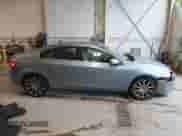 2017 Volvo S60 Inscription с VIN LYV402HK7HB138376, выставлен на аукционе IAAI как лот 42227426 с пробегом 77 769 миль миль и . История ставок и продаж доступна на DreamBid. Изображение 14.