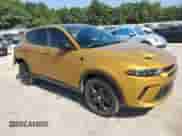 2024 Dodge Hornet GT Plus with VIN ZACNDFBN3R3A11207, listed as a Copart auction lot 64510014 with 8,699 mi miles and Salvage title. Bid and sale history available at DreamBid. Image 4.