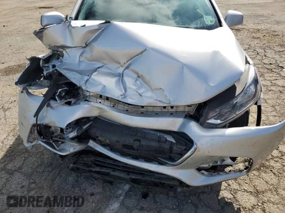 2022 Chevrolet Trax LS z VIN KL7CJKSM3NB520045, wystawiony jako Copart lot #64901375 z przebiegiem 76 013 mil mil oraz Szkoda całkowita • Salvage title. Historia ofert i sprzedaży dostępna na DreamBid. Obrazek 12.