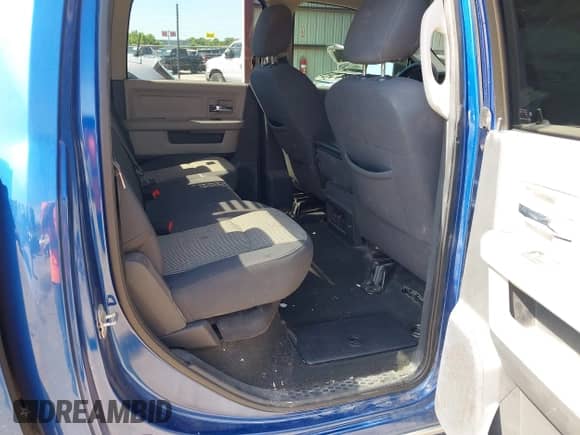 2009 Dodge 1500 SLT with VIN 1D3HB13PX9S703724, listed as a IAAI auction lot 42689780 with 140,605 mi miles and . Bid and sale history available at DreamBid. Image 8.