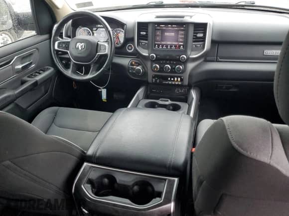 2019 Ram 1500 Big Horn z VIN 1C6SRFFT2KN577130, wystawiony jako Copart lot #83827405 z przebiegiem 89 267 mil mil oraz Szkoda całkowita • Salvage title. Historia ofert i sprzedaży dostępna na DreamBid. Obrazek 8.