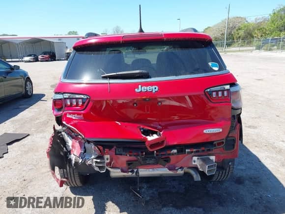 2020 Jeep Compass Latitude with VIN 3C4NJCBB8LT212512, listed as a IAAI auction lot 41796239 with 35,453 mi miles and . Bid and sale history available at DreamBid. Image 16.