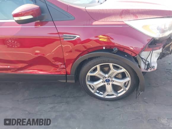 2017 Ford Escape Titanium с VIN 1FMCU0JD6HUA09224, выставлен на аукционе IAAI как лот 43250252 с пробегом 85 771 миль миль и . История ставок и продаж доступна на DreamBid. Изображение 18.