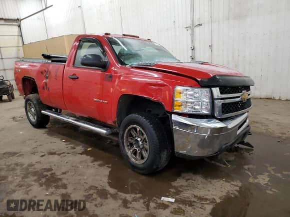 2012 Chevrolet Silverado 3500HD Work Truck z VIN 1GC3KZCG1CZ145939, wystawiony jako Copart lot #77846064 z przebiegiem 82 314 mil mil oraz Szkoda całkowita • Salvage title. Historia ofert i sprzedaży dostępna na DreamBid. Obrazek 4.