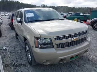 2010 Chevrolet Suburban LTZ с VIN 1GNUCKE05AR173031, выставлен на аукционе IAAI как лот 41729084 с пробегом 254 790 миль миль и . История ставок и продаж доступна на DreamBid. Изображение 1.