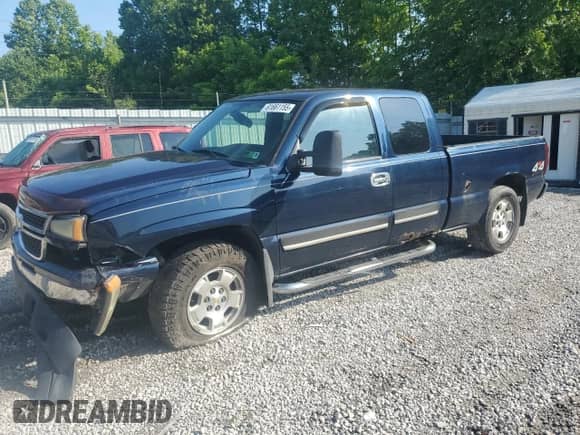 2006 Chevrolet Silverado 1500 LT1 with VIN 2GCEK19V761186704, listed as a Copart auction lot 61661155 with 168,733 mi miles and Salvage title. Bid and sale history available at DreamBid. Image 1.