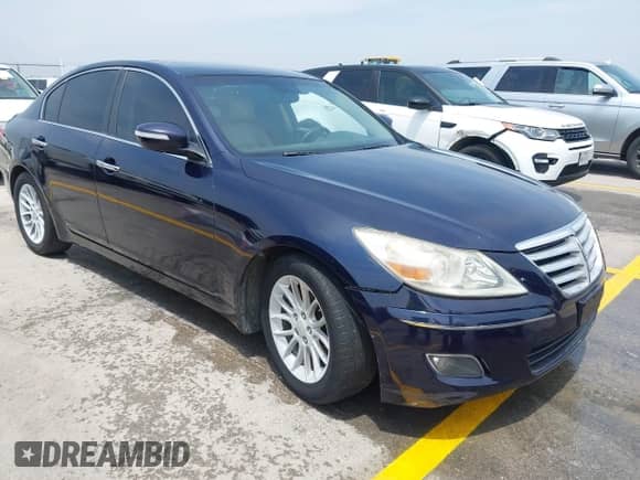 2009 Hyundai Genesis z VIN KMHGC46E79U022773, wystawiony jako IAAI lot #42285930 z przebiegiem 335 948 mil mil oraz . Historia ofert i sprzedaży dostępna na DreamBid. Obrazek 1.