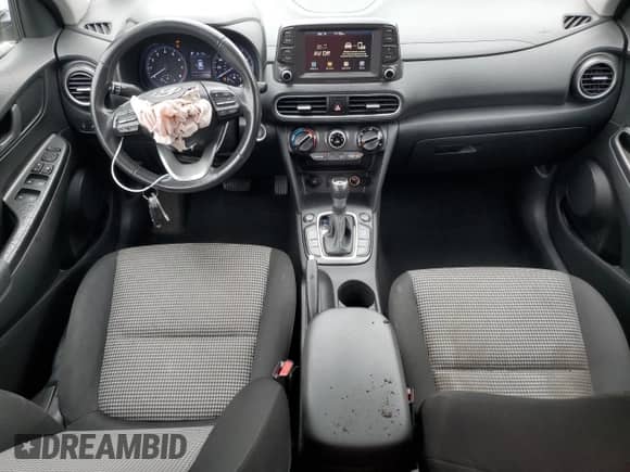 2020 Hyundai Kona SEL z VIN KM8K2CAA5LU593276, wystawiony jako Copart lot #86307065 z przebiegiem 97 737 mil mil oraz Szkoda całkowita • Salvage title. Historia ofert i sprzedaży dostępna na DreamBid. Obrazek 8.