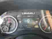 2022 Ram 1500 Big Horn z VIN 1C6RREBG5NN452239, wystawiony jako Copart lot #80565435 z przebiegiem 13 626 mil mil oraz Czysty tytuł • Clean title. Historia ofert i sprzedaży dostępna na DreamBid. Obrazek 9.