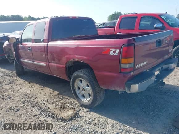 2005 GMC Sierra 1500 SLE with VIN 1GTEK19Z45Z295582, listed as a IAAI auction lot 42141196 with Not provided miles and . Bid and sale history available at DreamBid. Image 3.