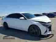 2023 Hyundai Elantra Blue z VIN KMHLM4AJ1PU059492, wystawiony jako Copart lot #67859805 z przebiegiem 23 561 mil mil oraz Szkoda całkowita • Salvage title. Historia ofert i sprzedaży dostępna na DreamBid. Obrazek 4.