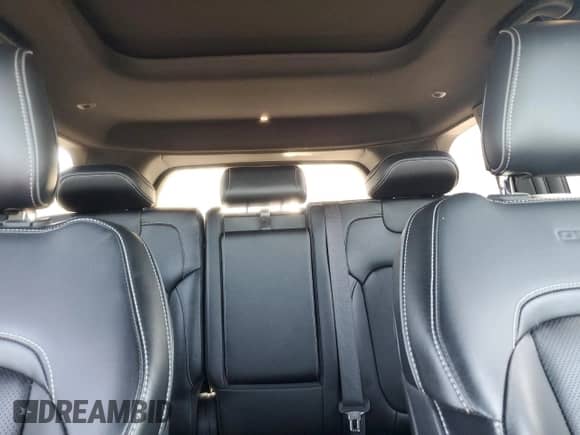 2023 Jeep Grand Cherokee Overland z VIN 1C4RJHDG7P8740876, wystawiony jako Copart lot #55253815 z przebiegiem 29 155 mil mil oraz Szkoda całkowita • Salvage title. Historia ofert i sprzedaży dostępna na DreamBid. Obrazek 10.