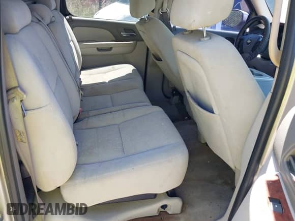 2007 Chevrolet Avalanche LTZ with VIN 3GNEC12J27G123076, listed as a IAAI auction lot 41971545 with Not provided miles and . Bid and sale history available at DreamBid. Image 8.
