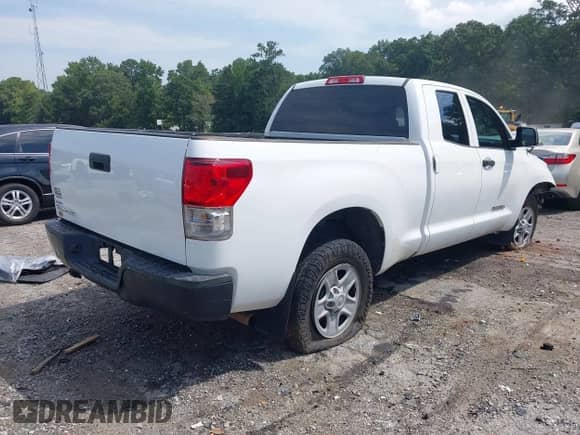 2013 Toyota Tundra z VIN 5TFRU5F14DX029880, wystawiony jako IAAI lot #43081536 z przebiegiem 198 758 mil mil oraz . Historia ofert i sprzedaży dostępna na DreamBid. Obrazek 4.