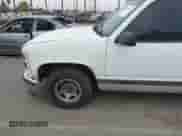 1998 GMC Sierra 1500 с VIN 2GTEC19R6W1551728, выставлен на аукционе IAAI как лот 43337098 с пробегом 244 302 миль миль и . История ставок и продаж доступна на DreamBid. Изображение 16.