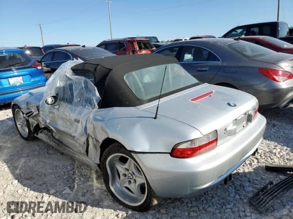 2001 BMW M3 с VIN WBSCL93401LJ80161, выставлен на аукционе Copart как лот 74222384 с пробегом Не указан миль и Списание • Salvage title. История ставок и продаж доступна на DreamBid. Изображение 2.