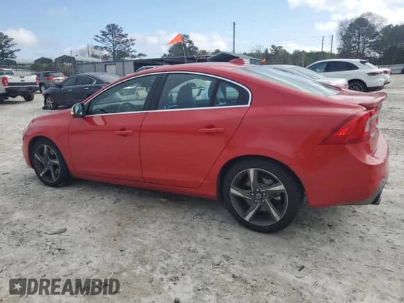 2014 Volvo S60 T6 with VIN YV1902FH9E2295525, listed as a Copart auction lot 42168935 with 152,277 mi miles and Salvage title. Bid and sale history available at DreamBid. Image 2.