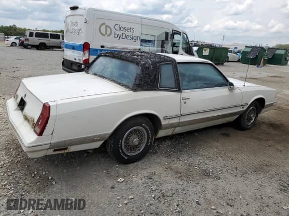 1988 Chevrolet Monte Carlo с VIN 1G1GZ11H6JP121941, выставлен на аукционе Copart как лот 55831985 с пробегом 65 680 миль миль и Чистый • Clean title. История ставок и продаж доступна на DreamBid. Изображение 3.