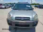 2007 Hyundai Tucson SE z VIN KM8JN12D87U612991, wystawiony jako Copart lot #62695105 z przebiegiem 205 940 mil mil oraz Szkoda całkowita • Salvage title. Historia ofert i sprzedaży dostępna na DreamBid. Obrazek 5.