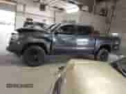 2022 Toyota Tacoma SR5 с VIN 3TMAZ5CN2NM181279, выставлен на аукционе IAAI как лот 43317687 с пробегом 129 450 миль миль и . История ставок и продаж доступна на DreamBid. Изображение 13.