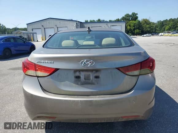 2011 Hyundai Elantra GLS z VIN 5NPDH4AE0BH046798, wystawiony jako Copart lot #64885205 z przebiegiem 143 890 mil mil oraz Czysty tytuł • Clean title. Historia ofert i sprzedaży dostępna na DreamBid. Obrazek 6.