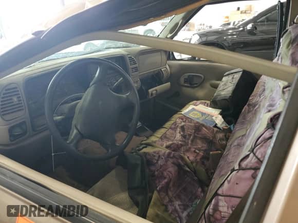 1997 Chevrolet Silverado 1500 with VIN 1GCEC14M4VZ146081, listed as a Copart auction lot 65327915 with Not provided miles and Clean title. Bid and sale history available at DreamBid. Image 8.