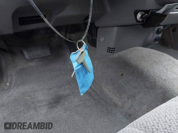 2002 Toyota Tundra SR5 z VIN 5TBRT34122S270133, wystawiony jako IAAI lot #43419031 z przebiegiem 104 846 mil mil oraz . Historia ofert i sprzedaży dostępna na DreamBid. Obrazek 11.