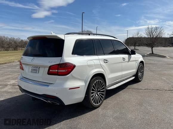 2019 Mercedes-Benz GLS 63 AMG z VIN 4JGDF7FE9KB210322, wystawiony jako Copart lot #50453105 z przebiegiem 44 984 mil mil oraz Szkoda całkowita • Salvage title. Historia ofert i sprzedaży dostępna na DreamBid. Obrazek 4.