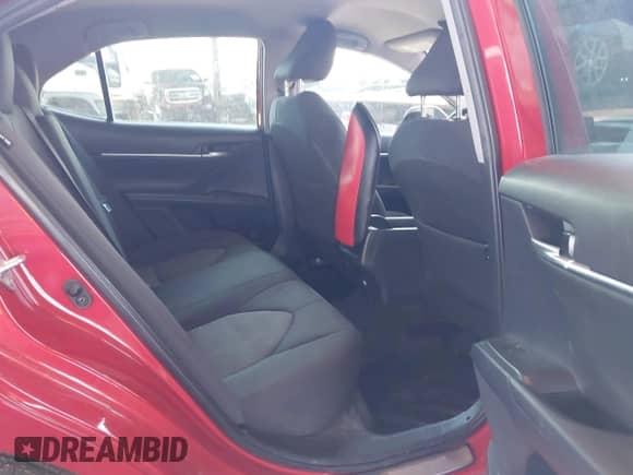 2023 Toyota Camry LE z VIN 4T1C11AK5PU178310, wystawiony jako IAAI lot #43100296 z przebiegiem 43 286 mil mil oraz . Historia ofert i sprzedaży dostępna na DreamBid. Obrazek 8.