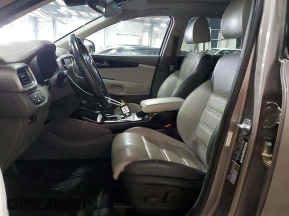 2019 Kia Sorento SX with VIN 5XYPKDA55KG514904, listed as a Copart auction lot 66847235 with 83,236 mi miles and Salvage title. Bid and sale history available at DreamBid. Image 7.