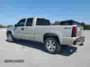 2004 GMC Sierra 1500 SLE with VIN 2GTEK19T841175934, listed as a Copart auction lot 81086155 with 144,128 mi miles and Clean title. Bid and sale history available at DreamBid. Image 2.